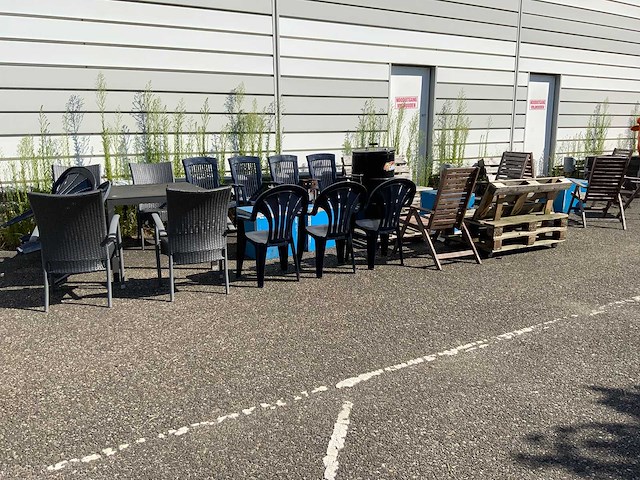 Diverse tuinmeubelen - afbeelding 5 van  28