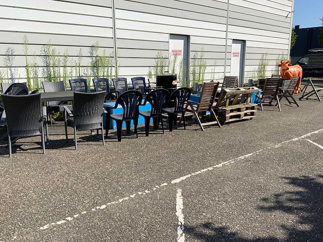 Diverse tuinmeubelen - afbeelding 23 van  28