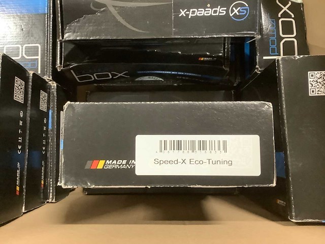 Diverse tuning auto accessoires (16x) - afbeelding 4 van  5