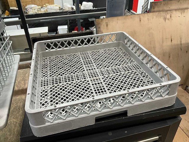 Diverse vaatwaskorven en vaatwasmanden - afbeelding 8 van  9