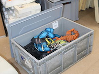 Diverse valbeveiliging in krat w.o. tracel. - afbeelding 2 van  3