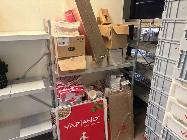 Diverse "vapiano" disposables - afbeelding 1 van  3