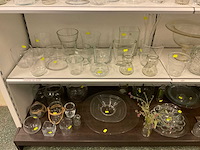 Diverse vazen en decoratie - afbeelding 3 van  11