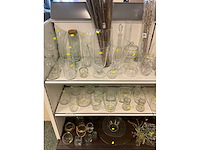 Diverse vazen en decoratie - afbeelding 4 van  11