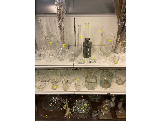 Diverse vazen en decoratie - afbeelding 5 van  11