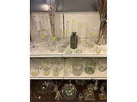 Diverse vazen en decoratie - afbeelding 5 van  11