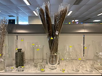 Diverse vazen en decoratie - afbeelding 11 van  11