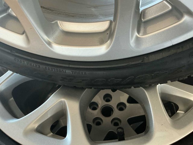 Diverse velg met band (24x) - afbeelding 27 van  27
