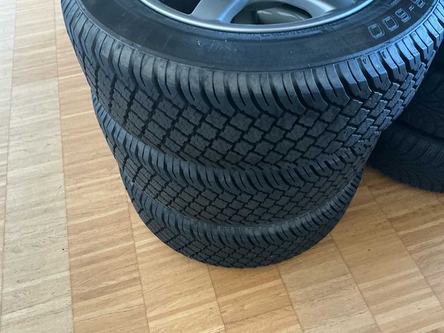 Diverse velg met band (24x) - afbeelding 8 van  29