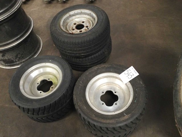 Diverse velg met band (4x) - afbeelding 2 van  2