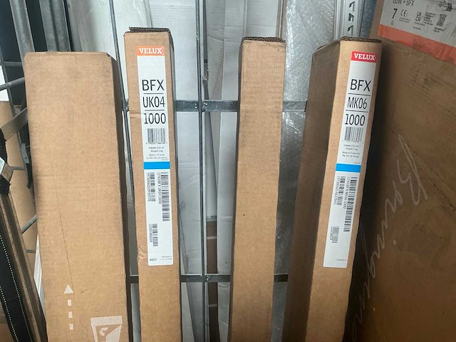 Diverse velux dakmateriaal (5x) - afbeelding 2 van  3