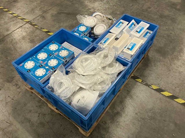 Diverse ventilatieonderdelen - afbeelding 4 van  9