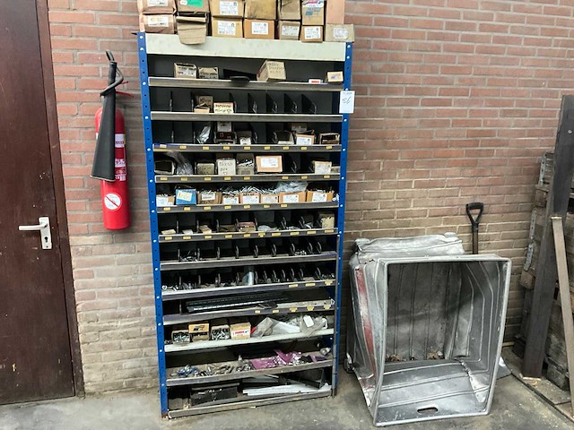 Diverse verbruiksmiddelen - afbeelding 1 van  5