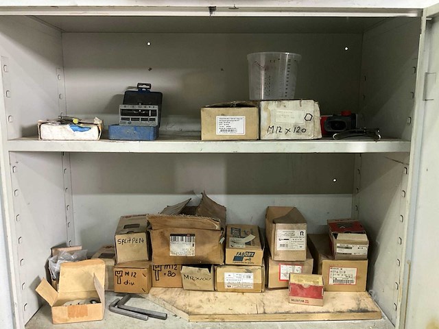 Diverse verbruiksmiddelen - afbeelding 2 van  8