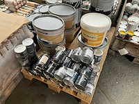 Diverse verf - afbeelding 1 van  8