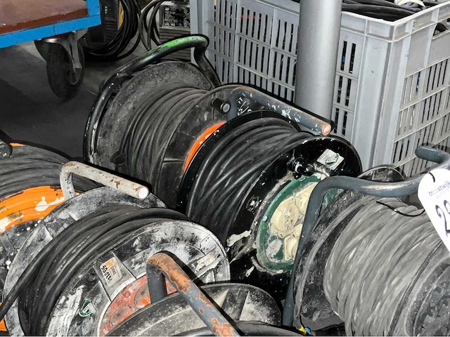 Diverse verlengkabel op haspel (6x) - afbeelding 5 van  5