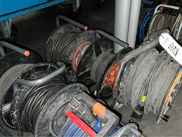 Diverse verlengkabel op haspel (9x) - afbeelding 8 van  8