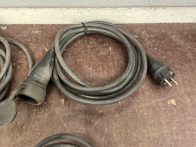 Diverse verlengkabels (3x) - afbeelding 2 van  4