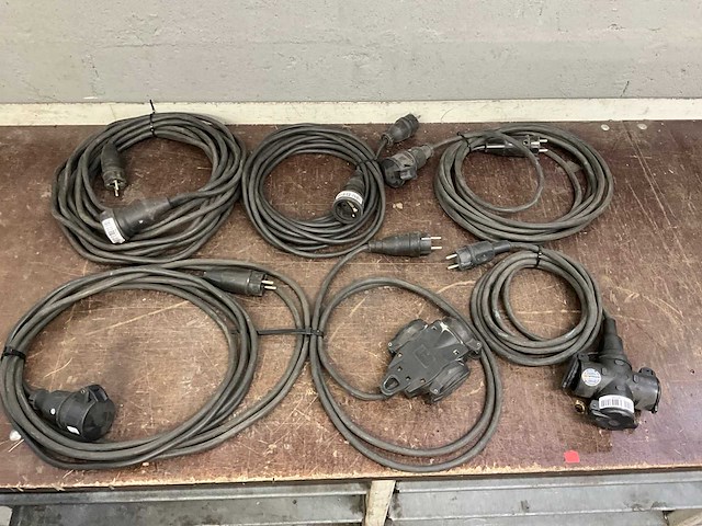 Diverse verlengkabels (6x) - afbeelding 1 van  8