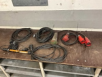 Diverse verlengkabels en krachtstroomstekkers (5x) - afbeelding 1 van  6