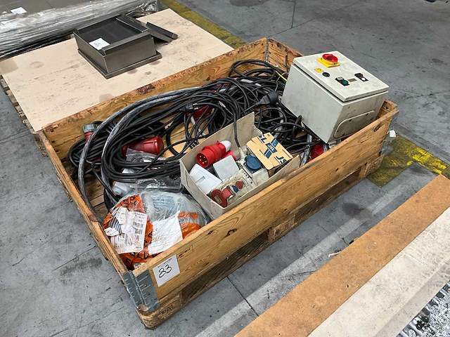 Diverse verlengkabels - afbeelding 1 van  3