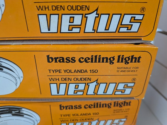 Diverse verlichting boot interieur - afbeelding 14 van  14