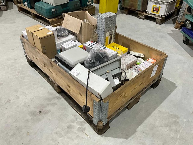 Diverse verlichting - afbeelding 1 van  2