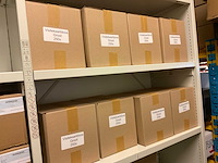 Diverse verpakkings materialen, doppen - afbeelding 8 van  22