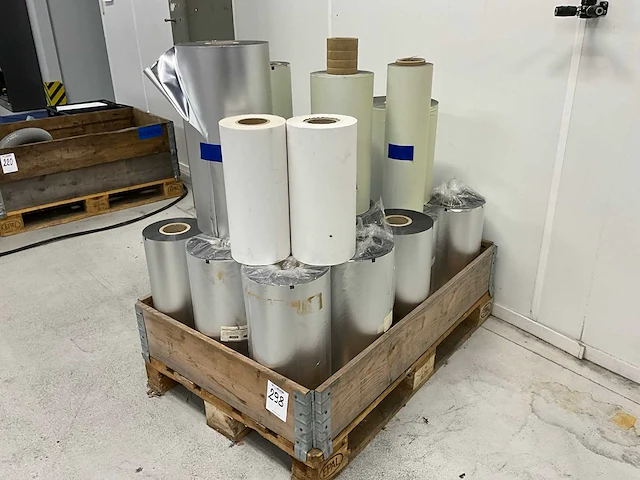 Diverse verpakkingsfolie - afbeelding 1 van  4