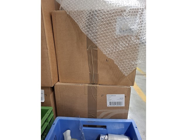 Diverse verpakkingsmateriaal en toebehoren - afbeelding 7 van  9