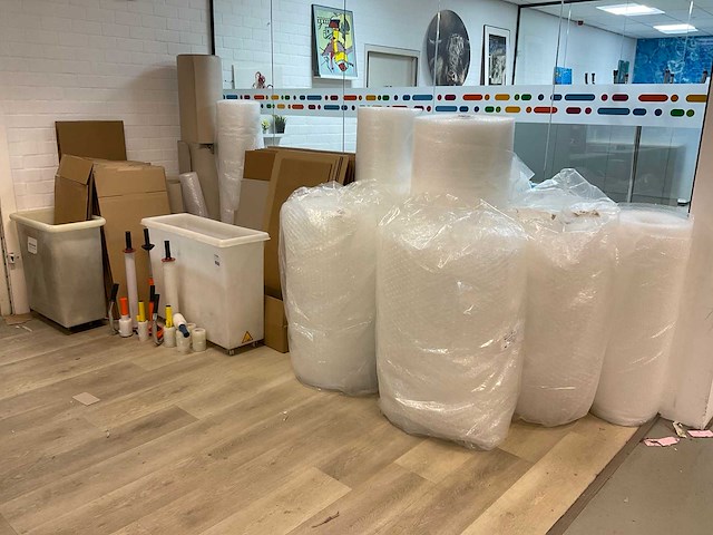 Diverse verpakkingsmateriaal - afbeelding 1 van  8