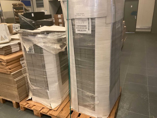 Diverse verpakkingsmaterialen - afbeelding 1 van  4