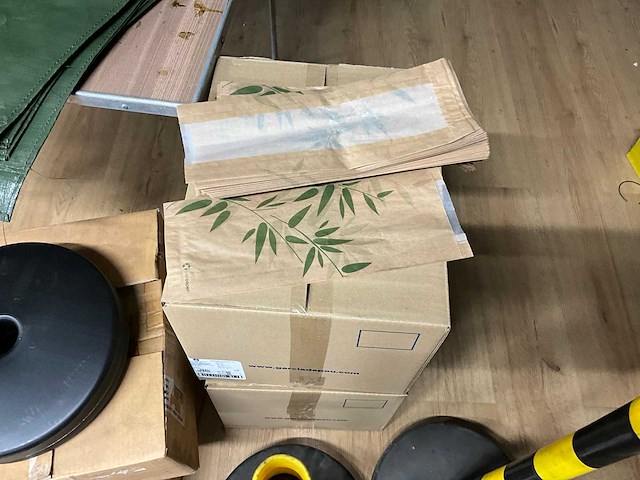 Diverse verpakkingsmaterialen - afbeelding 3 van  5