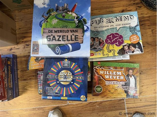 Diverse verschillende spelen 13 stuks - afbeelding 1 van  4