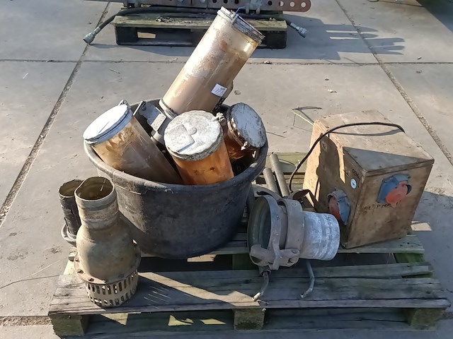 Diverse vetpotten - afbeelding 1 van  6