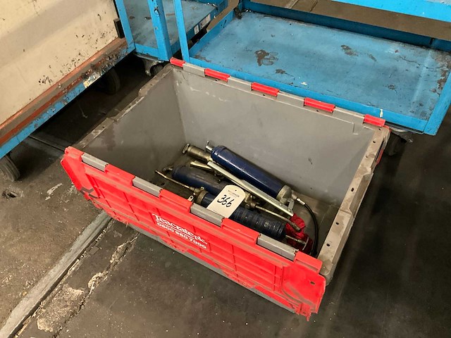 Diverse vetspuiten (5x) - afbeelding 2 van  2