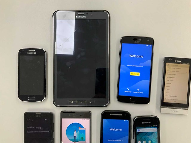 Diverse vintage telefoons(samsung, nokia, motorola) (14x) - afbeelding 2 van  5
