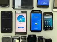 Diverse vintage telefoons(samsung, nokia, motorola) (14x) - afbeelding 3 van  5