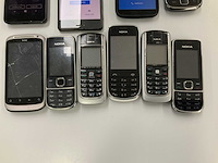 Diverse vintage telefoons(samsung, nokia, motorola) (14x) - afbeelding 4 van  5
