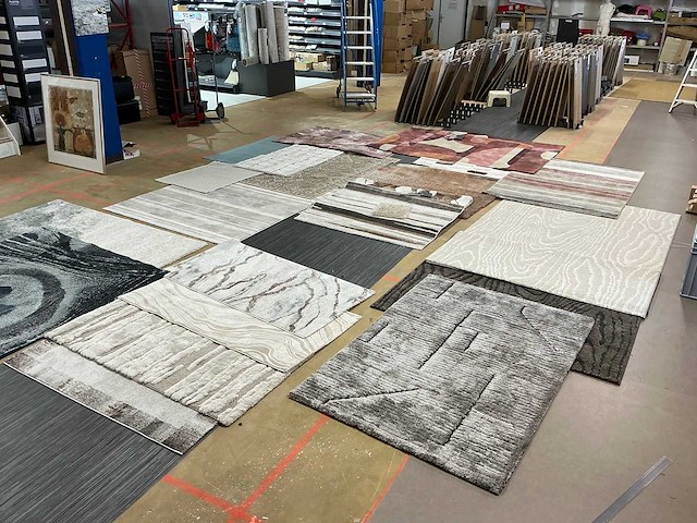 Diverse vloerkleed stalen - afbeelding 1 van  10