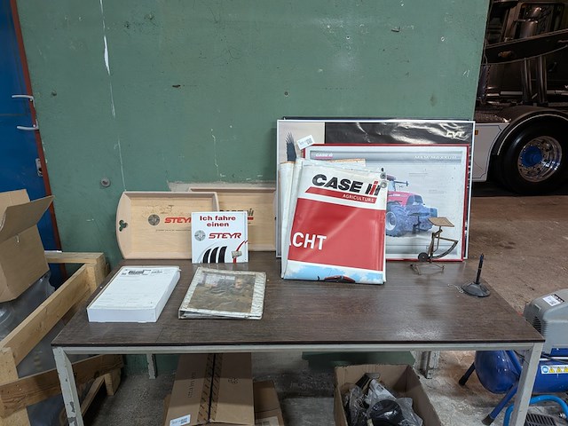Diverse vnl. posters, diverse case en steyr - afbeelding 12 van  20