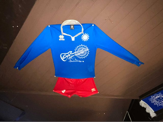 Diverse voetbal memorabilia - afbeelding 8 van  20