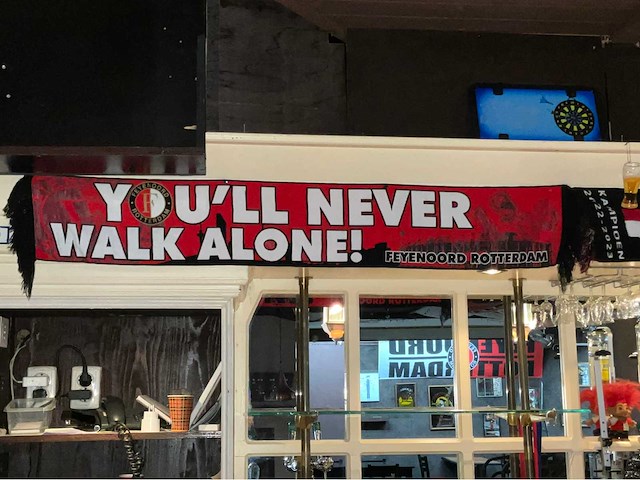 Diverse voetbal memorabilia - afbeelding 18 van  20