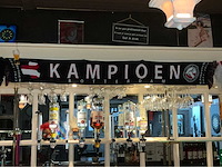 Diverse voetbal memorabilia - afbeelding 19 van  20