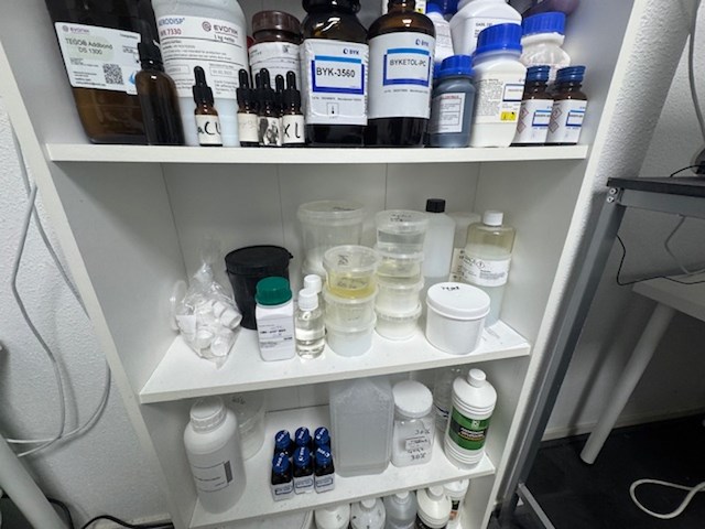 Diverse voorraad o.a.: byk en covestro - afbeelding 5 van  7