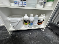 Diverse voorraad o.a.: byk en covestro - afbeelding 7 van  7