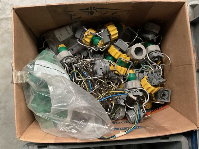 Diverse voorraden, overige metaalvoorraden - afbeelding 3 van  12