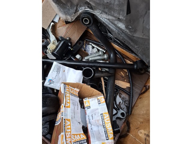 Diverse wagen montagedelen - afbeelding 3 van  7