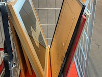 Diverse wanddecoratie, o.a. henk timmer, p.v. leersum en betty scheer - afbeelding 6 van  6