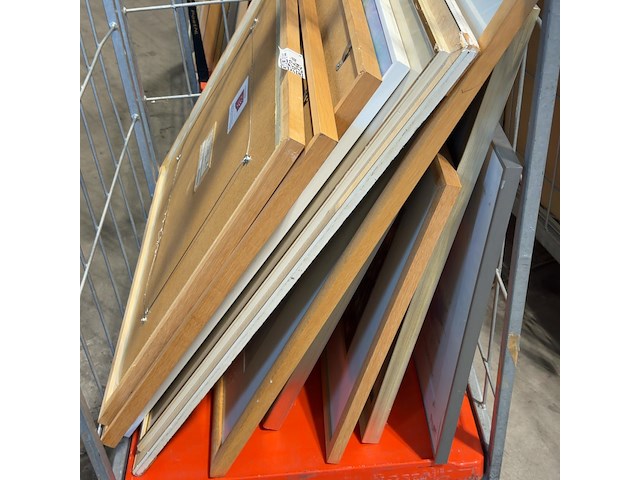 Diverse wanddecoratie, o.a. r. schotman, j v.d. berg en tineke looman - afbeelding 5 van  5